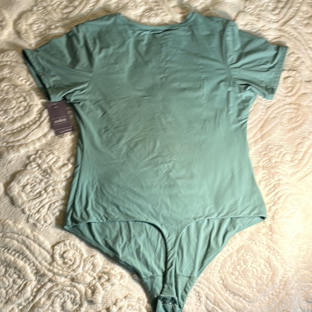 Auden Luxe stretch fully lined Teal Short Sleeve Bodysuit - Picture 2 of 7
